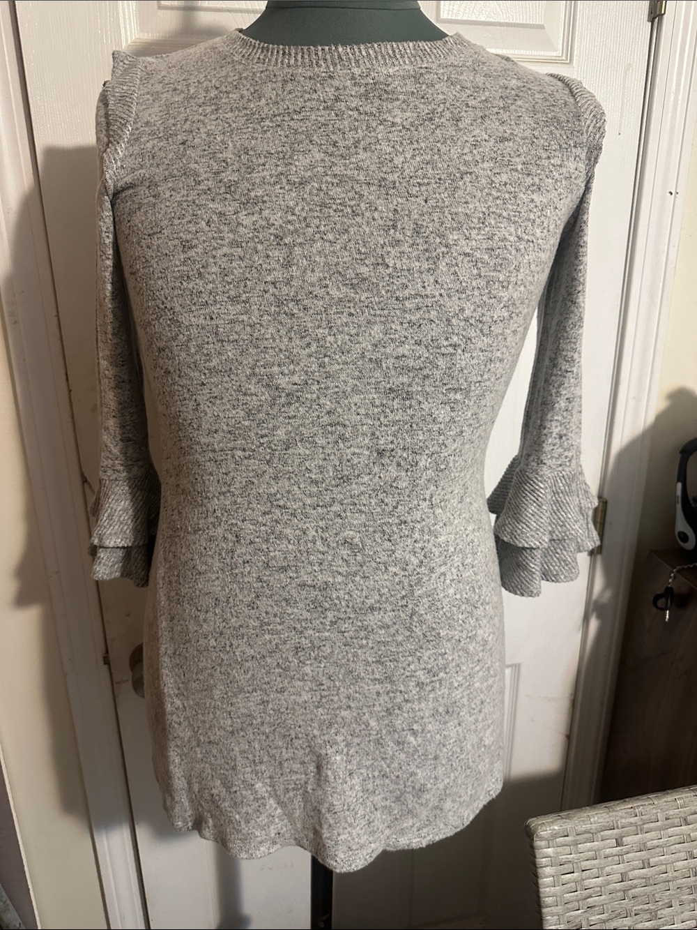 Iz Byer Heather Gray Ruffle-Sleeve Knit Dress